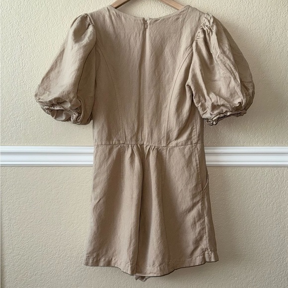 Express Linen-Blend Puff Sleeve Romper Neutral Cream Tan Size XS - Picture 4 of 14